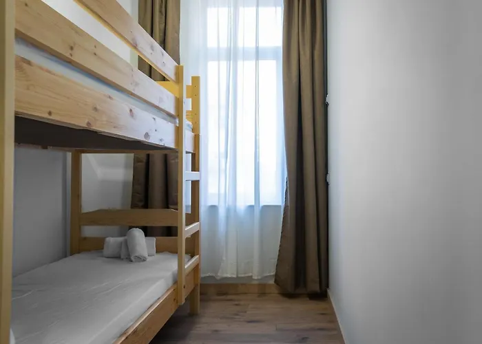 Modern 2Bd 2Ba Designer Apartment - Prime Location By Flat Mаnager *