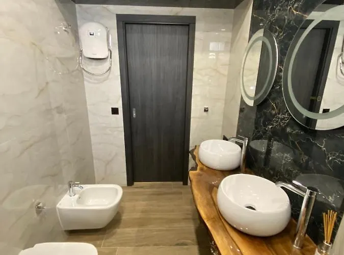 公寓 Modern 2Bd 2Ba Designer Apartment - Prime Location By Flat Mаnager 索菲亞