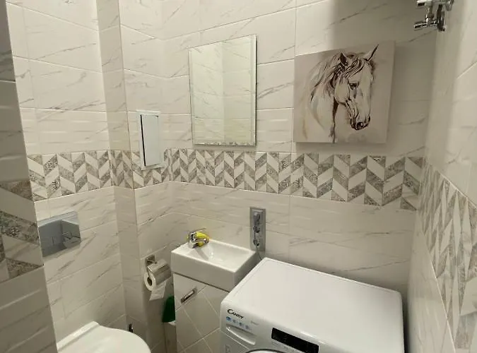 Apartament La Luna - High-end 2bd Flat In The Centre By Flat Mаnager *